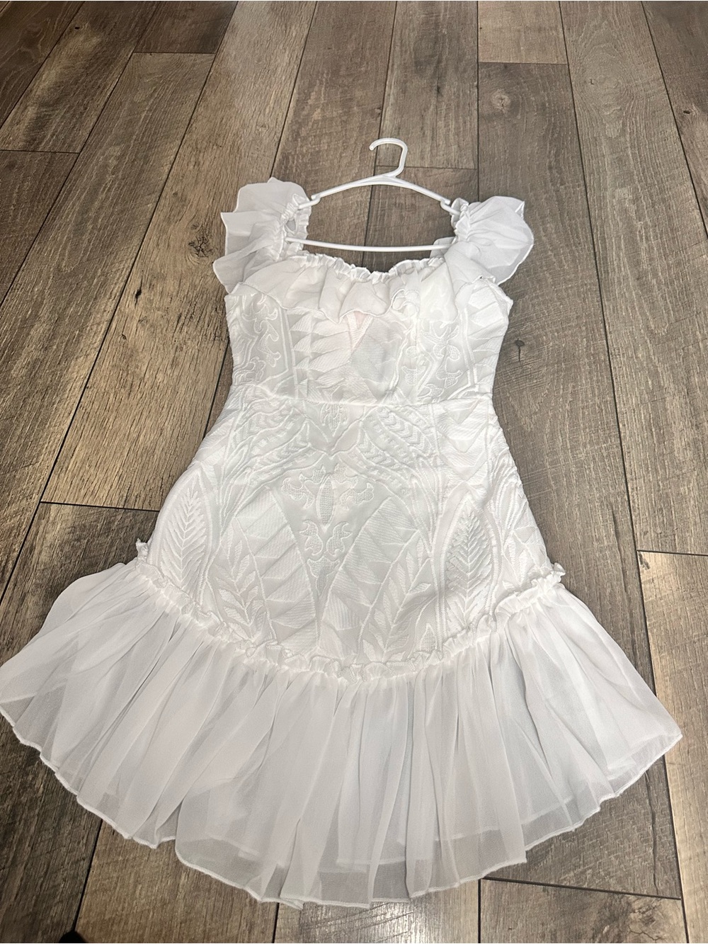 Soho White Off-Shoulder Ruffle Embroidered Midi Dress